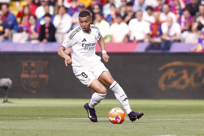 九游-姆巴佩官方宣布战术调整新规，C9引发争议！再创辉煌时刻-九游