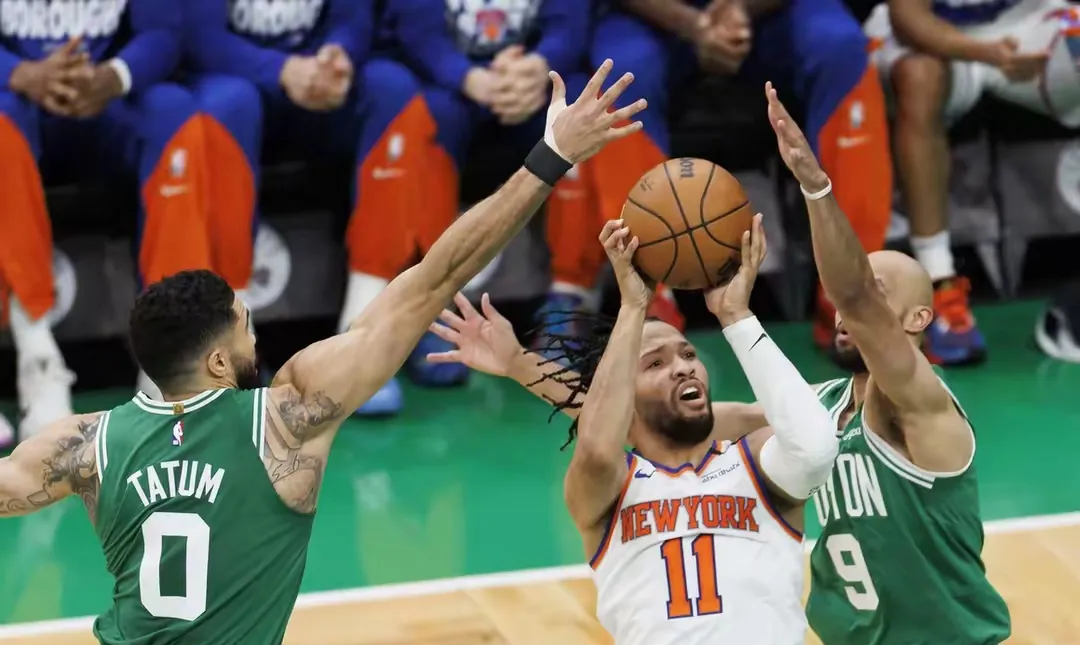 详细阅读:九游(中国)-包含赛地聚焦:NBA季后赛今夜热度飙升,那不勒斯绝杀压哨,球迷炸锅,控场能力受关注的词条-九游(中国) 九游(中国)-包含赛地聚焦:NBA季后赛今夜热度飙升,那不勒斯绝杀压哨,球迷炸锅,控场能力受关注的词条-九游(中国)